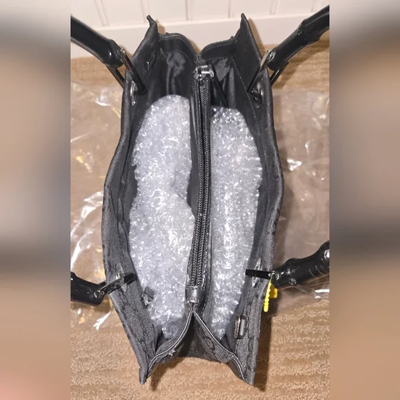 Gucci Bamboo Top Handle Tote โ Black GG Canvas โ Rare & Iconic - Picture 8 of 12